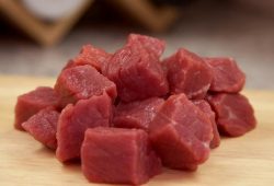 Lean Beef: Nutrition Facts and Health Effects