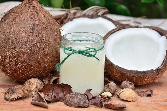 7 Benefits of Eating Coconut Oil,