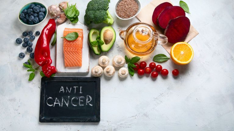 10 Foods to Avoid if You Want to Fight Cancer