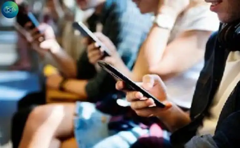 আনঅফিশিয়াল মোবাইল অফিসিয়াল